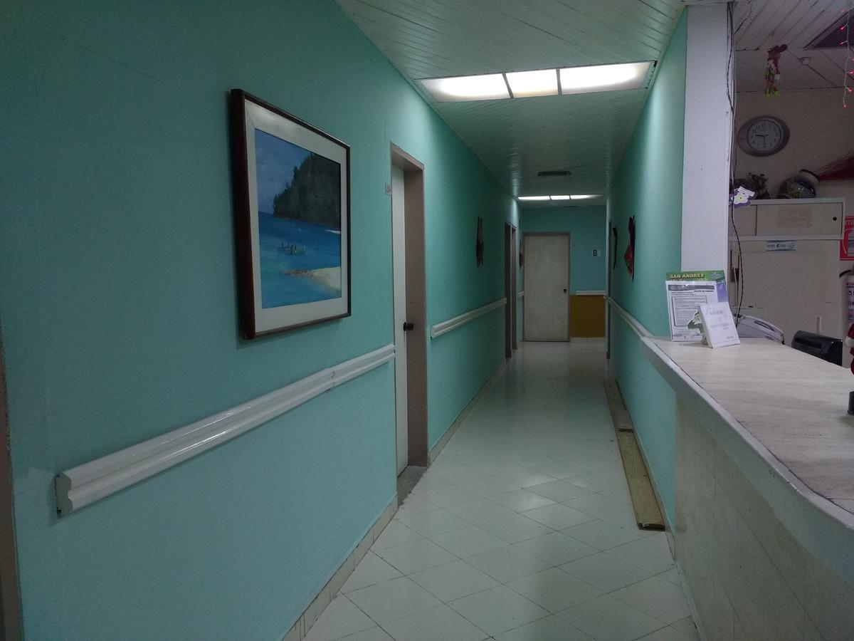 Apartahotel Miramar San Andres  Exterior photo