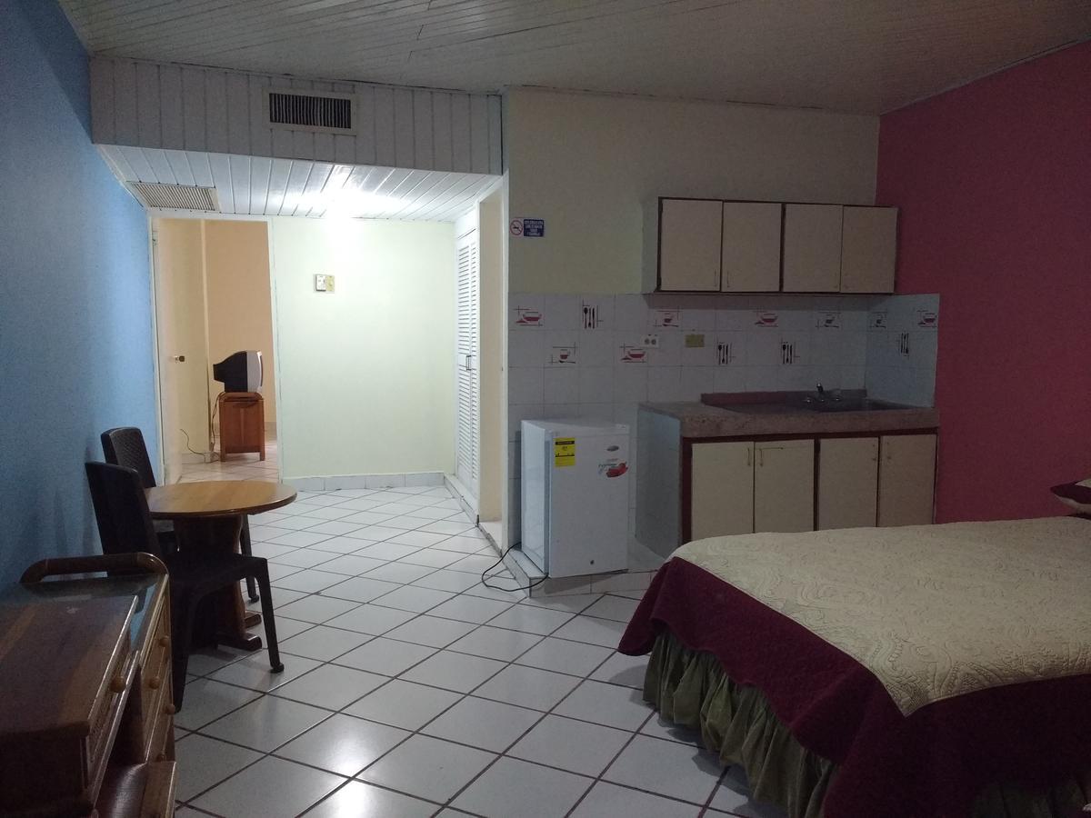 Apartahotel Miramar San Andres  Exterior photo